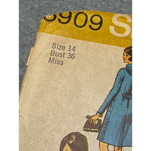 Simplicity 8909 1970s Misses Dress Sewing Pattern Size 14 Uncut Vintage - Picture 2 of 6